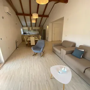 Prázdninový areál Mobile Homes Biograd ***